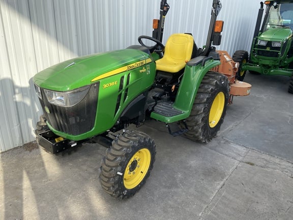 Image of John Deere 3038E