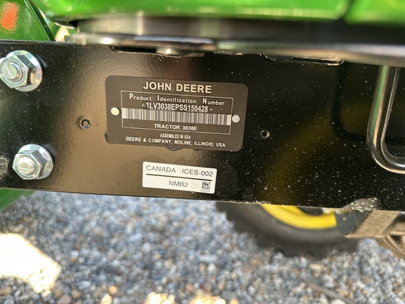 Pre-Owned John Deere 3038E in St Cloud, FL Photo 5