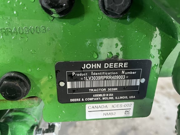 Pre-Owned John Deere 3039R in Palmetto, FL Photo 5