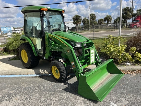 Image of John Deere 3039R