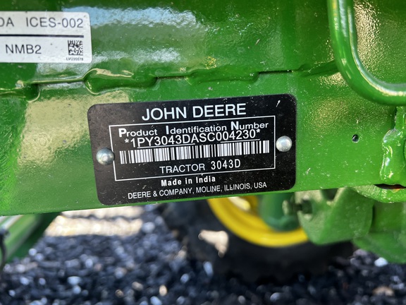 Pre-Owned John Deere 3043D in Plant City, FL Photo 5