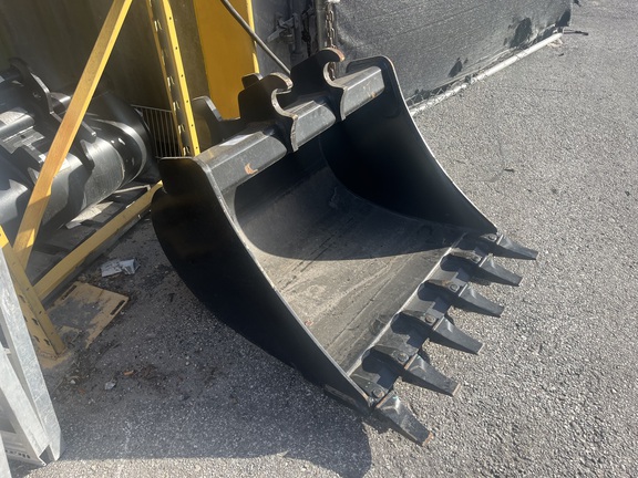 Image of John Deere 36 HD BKT 12.5CUFT
