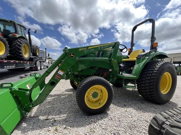Image of John Deere 4044M
