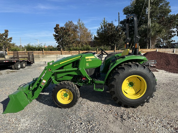 Image of John Deere 4052M