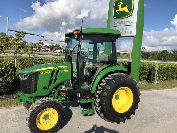 Image of John Deere 4052R