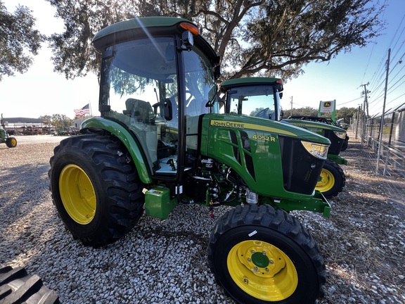 Image of John Deere 4052R