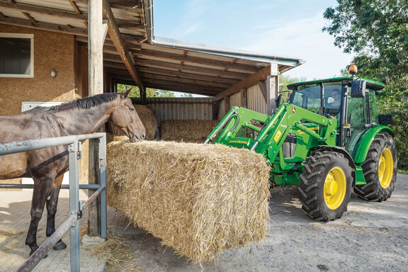 Pre-Owned John Deere 5075E in Plant City, FL Photo 4
