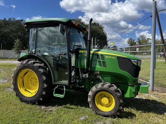 Image of John Deere 5075GN