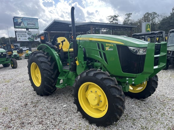 Image of John Deere 5090E