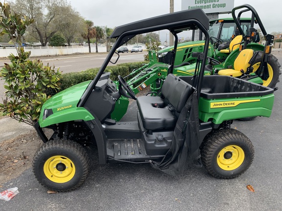 Image of John Deere 560E