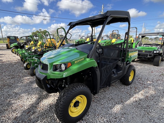 Image of John Deere 560E