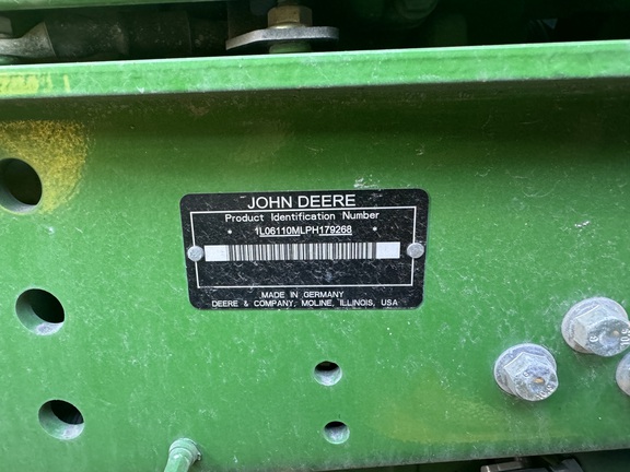 Pre-Owned John Deere 6110M in Belle Glade, FL Photo 6
