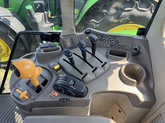 Pre-Owned John Deere 6115M in Belle Glade, FL Photo 5