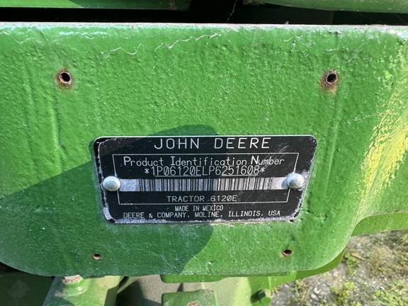 Pre-Owned John Deere 6120E in Belle Glade, FL Photo 6