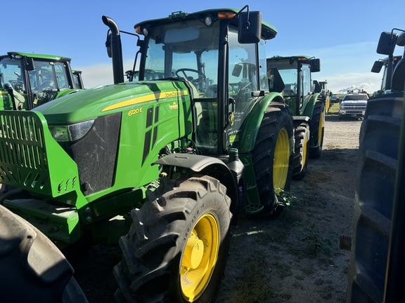 Image of John Deere 6120E