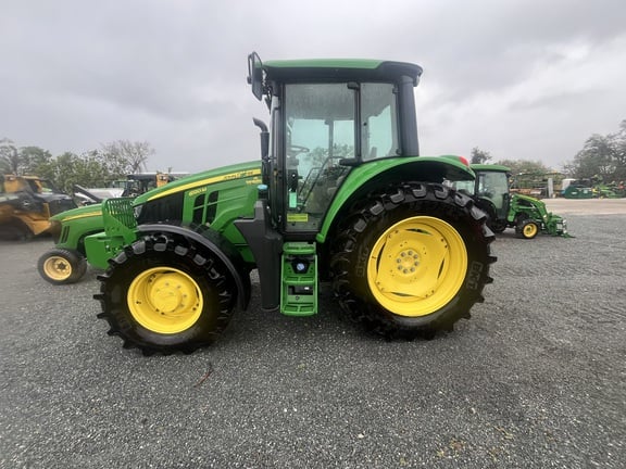Image of John Deere 6120M