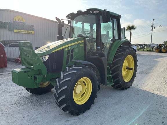 Image of John Deere 6120M