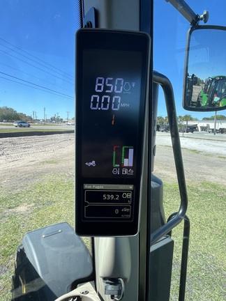 Pre-Owned John Deere 6120M in Okeechobee, FL Photo 6