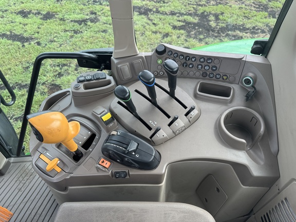 Pre-Owned John Deere 6125M in Belle Glade, FL Photo 5