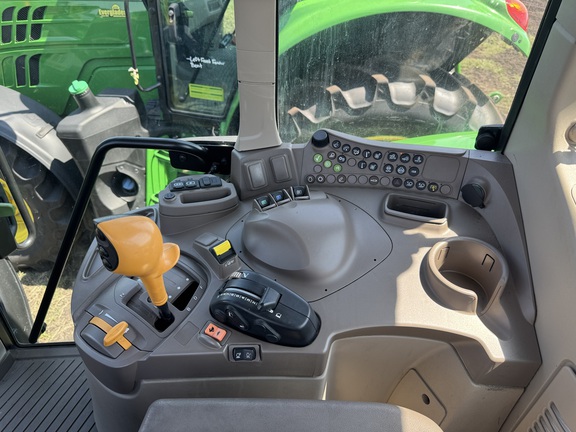 Pre-Owned John Deere 6125M in Belle Glade, FL Photo 5