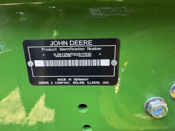 Pre-Owned John Deere 6125M in Belle Glade, FL Photo 7