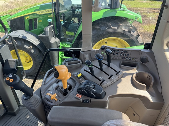 Pre-Owned John Deere 6125M in Belle Glade, FL Photo 5