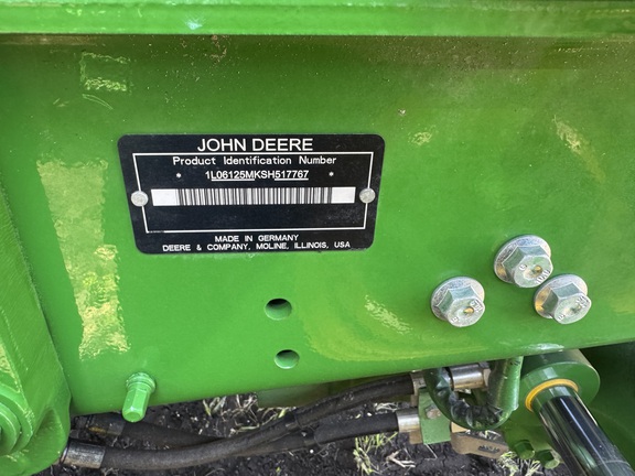 Pre-Owned John Deere 6125M in Belle Glade, FL Photo 7