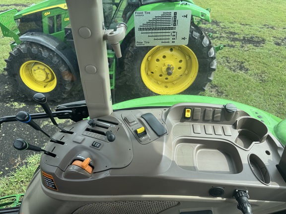 Pre-Owned John Deere 6135E in Belle Glade, FL Photo 5