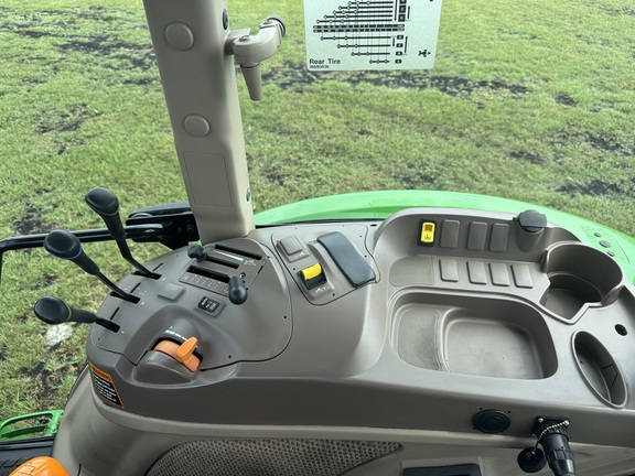 Pre-Owned John Deere 6135E in Belle Glade, FL Photo 5