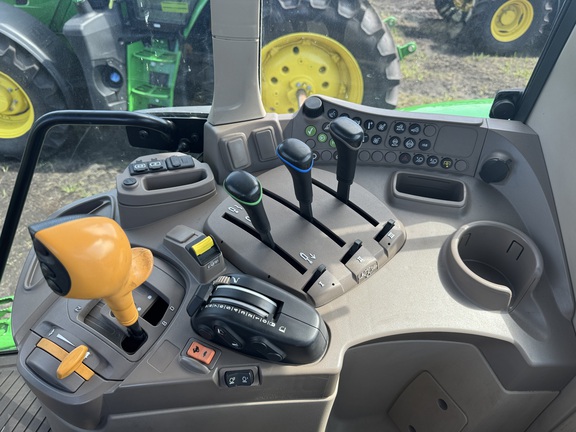 Pre-Owned John Deere 6140M in Belle Glade, FL Photo 5