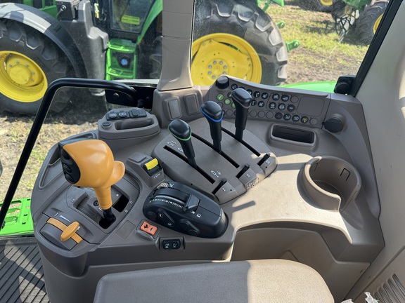 Pre-Owned John Deere 6140M in Belle Glade, FL Photo 5