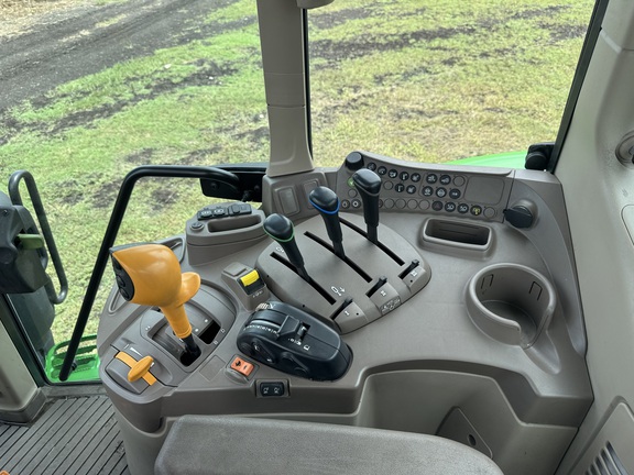 Pre-Owned John Deere 6140M in Belle Glade, FL Photo 5