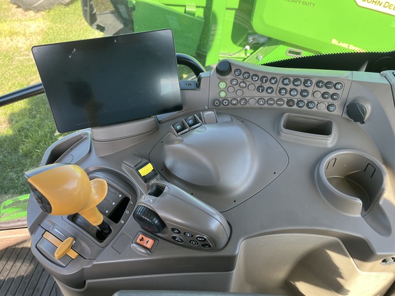 Pre-Owned John Deere 6R 130 in Okeechobee, FL Photo 6