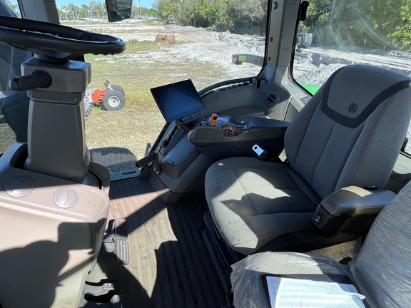 Pre-Owned John Deere 7R 210 in Okeechobee, FL Photo 5