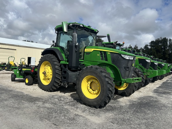 Image of John Deere 7R 210
