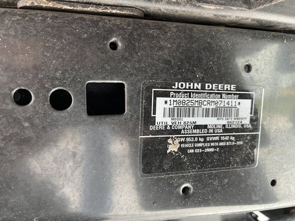 Pre-Owned John Deere 825M in Immokalee, FL Photo 5