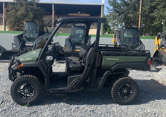 Pre-Owned John Deere 845M in Largo, FL Photo 5