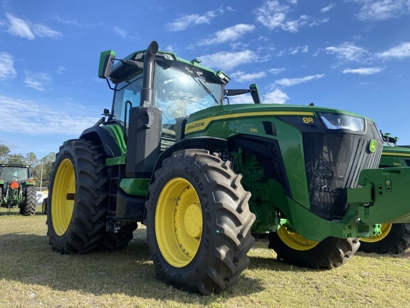 Image of John Deere 8R 230