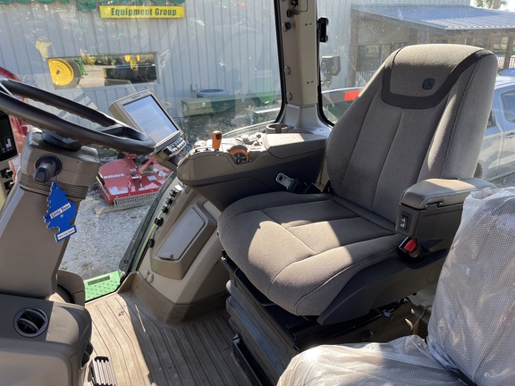 Pre-Owned John Deere 8R 230 in Okeechobee, FL Photo 5