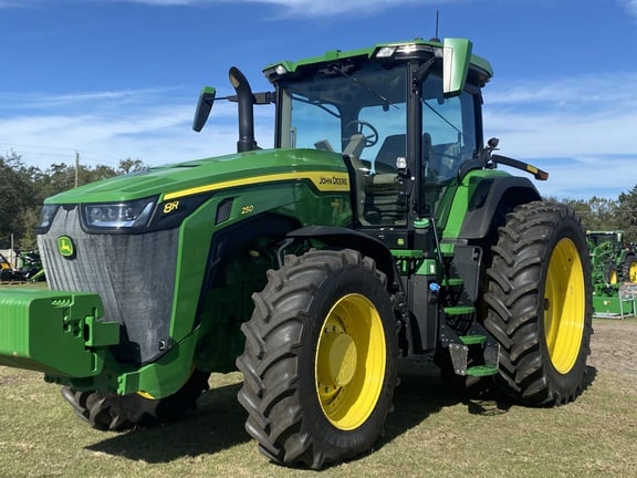 Image of John Deere 8R 250
