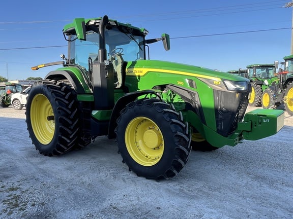 Image of John Deere 8R 250