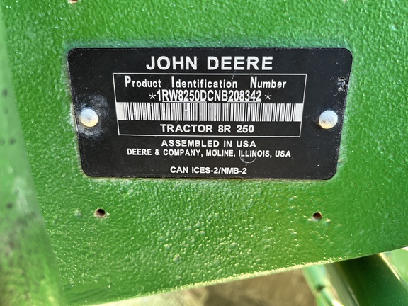 Pre-Owned John Deere 8R 250 in Palmetto, FL Photo 6