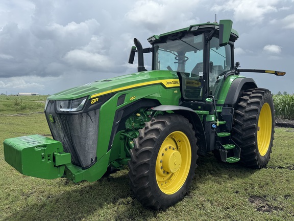 Image of John Deere 8R 250