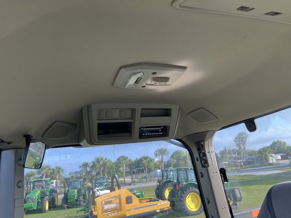 Pre-Owned John Deere 8R 310 in Okeechobee, FL Photo 6