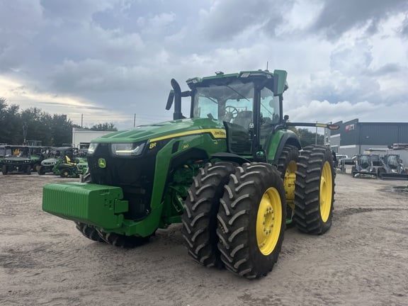 Image of John Deere 8R 340