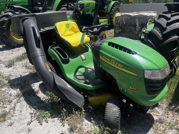 Image of John Deere L111