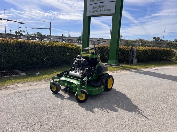 Image of John Deere Q820E