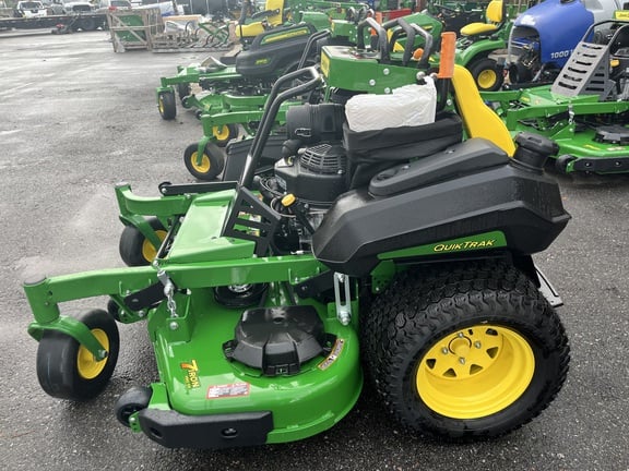 Image of John Deere Q820M