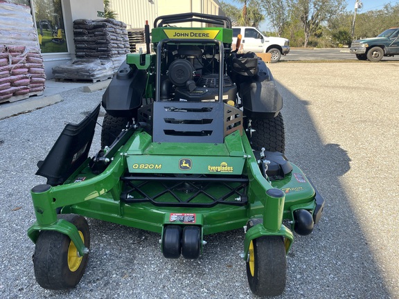 Image of John Deere Q820M