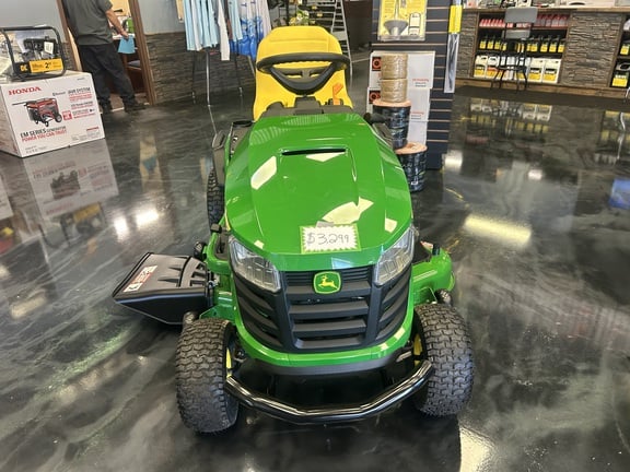 Image of John Deere S160